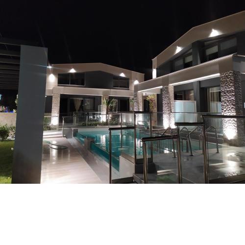 Amalia Deluxe Villas