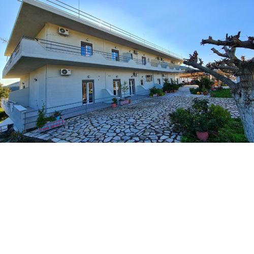 Amarandos Studios - Rooms & Apartments