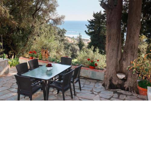 Amaryllis Seaview House by GuestCorfu