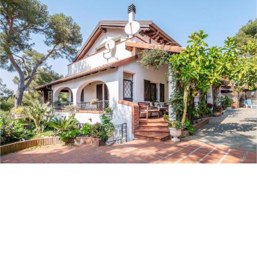 Amazing apartment in Andora with WiFi and 2 Bedrooms
