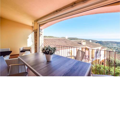 Amazing apartment in Budoni with 2 Bedrooms and WiFi