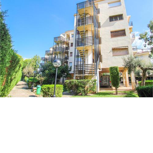 Amazing apartment in Cambrils with 2 Bedrooms and WiFi