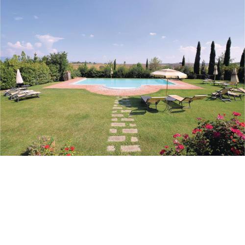 Amazing apartment in Cortona AR with 2 Bedrooms, WiFi and Outdoor swimming pool