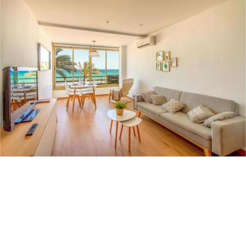 Amazing apartment in El Campello with Outdoor swimming pool and WiFi