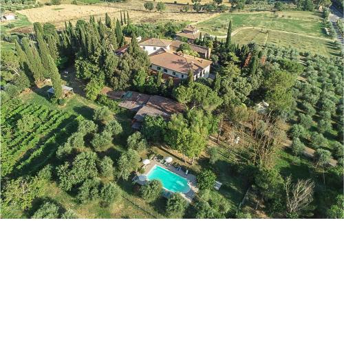 Amazing apartment in Foiano della Chiana with Outdoor swimming pool, WiFi and 2 Bedrooms