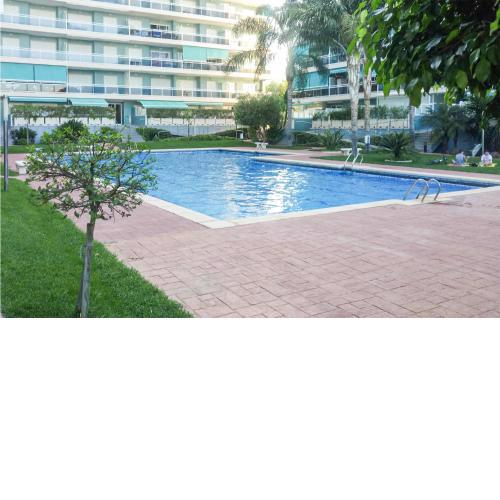 Amazing apartment in Gandia with Outdoor swimming pool, WiFi and 2 Bedrooms