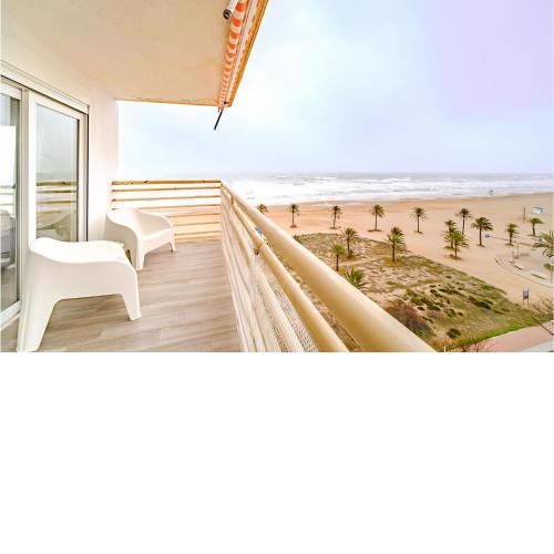 Amazing apartment in Gandia with WiFi, 3 Bedrooms and Outdoor swimming pool