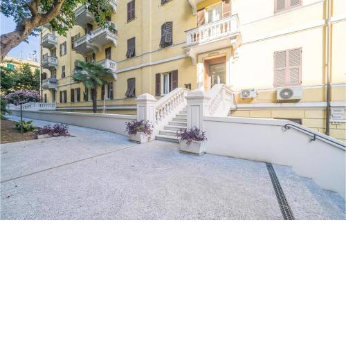Amazing apartment in Genova with WiFi and 2 Bedrooms