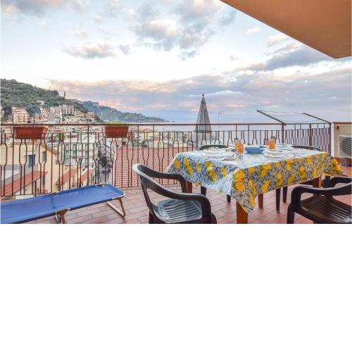 Amazing apartment in Giardini naxos with 2 Bedrooms and WiFi