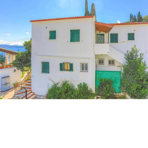 Amazing apartment in Kalami with 2 Bedrooms and WiFi