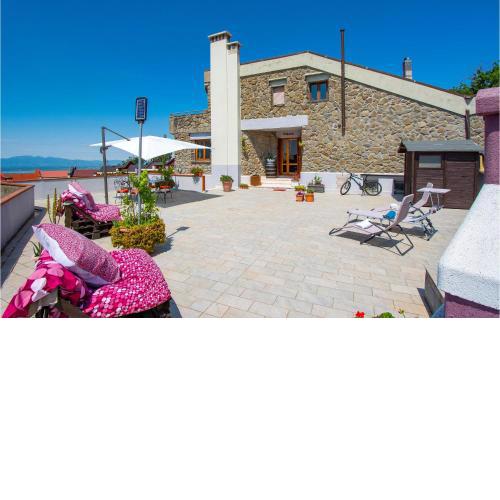 Amazing apartment in Lamporecchio with 2 Bedrooms and WiFi