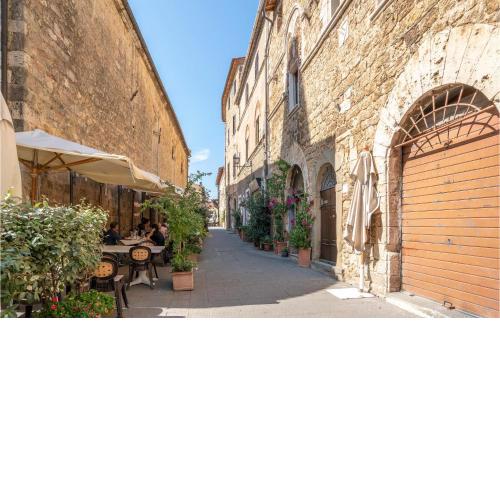 Amazing apartment in Magliano in Toscana with 2 Bedrooms and WiFi