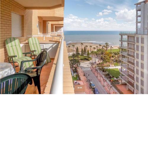 Amazing apartment in Oropesa with Outdoor swimming pool, WiFi and 2 Bedrooms
