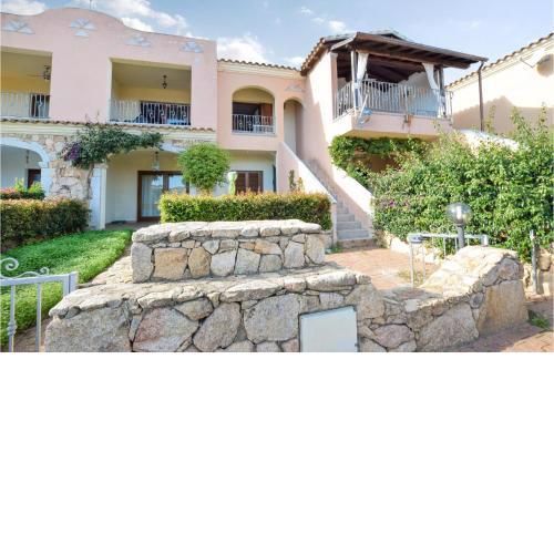 Amazing apartment in Porto Ottiolu with 2 Bedrooms