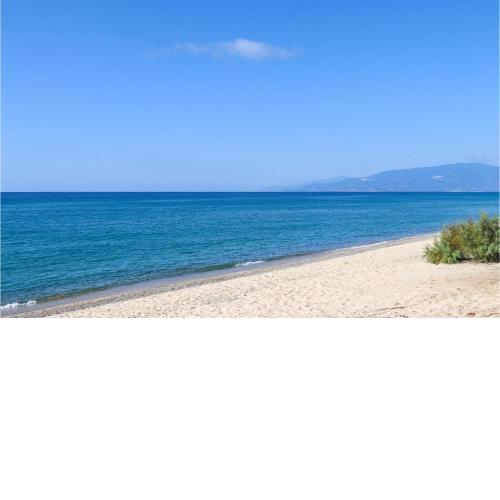 Amazing apartment in Porto Salvo with 2 Bedrooms