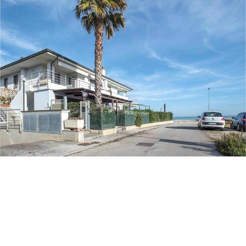 Amazing apartment in Porto Sant'Elpidio with WiFi and 2 Bedrooms