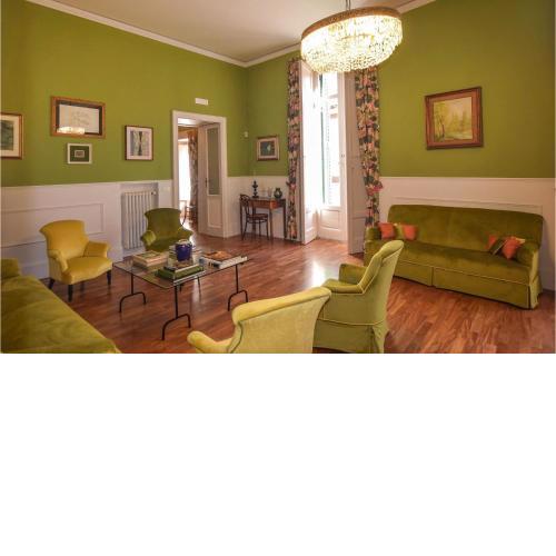 Amazing apartment in Ragusa with 4 Bedrooms and WiFi