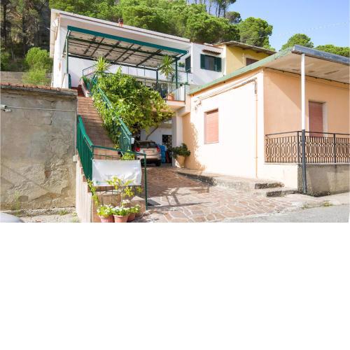 Amazing apartment in Reggio Calabria with 2 Bedrooms and WiFi