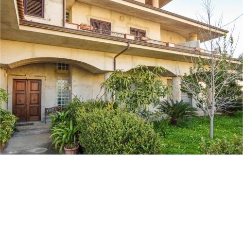 Amazing apartment in Ricadi with WiFi and 1 Bedrooms