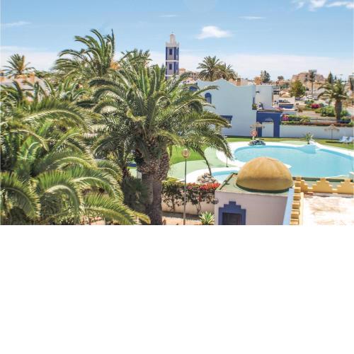 Amazing Apartment In Roquetas De Mar With 1 Bedrooms, Outdoor Swimming Pool And Swimming Pool