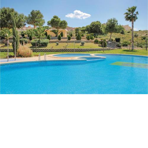 Amazing Apartment In Santa Pola With 2 Bedrooms, Wifi And Swimming Pool