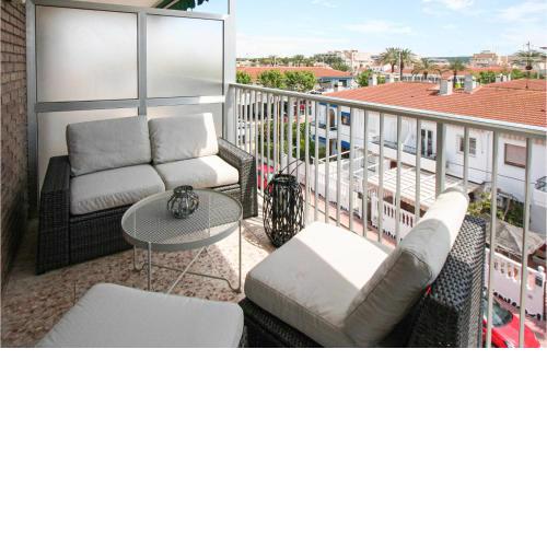 Amazing apartment in Santa Pola with 3 Bedrooms and WiFi