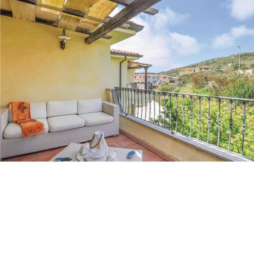 Amazing apartment in S,Teresa di Gallura OT with 2 Bedrooms