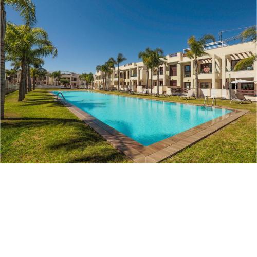Amazing Apartment In Torrevieja With Outdoor Swimming Pool, Wifi And Swimming Pool