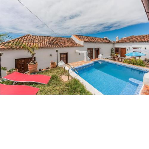 Amazing Apartment In Valle De Guerra With 1 Bedrooms, Wifi And Outdoor Swimming Pool