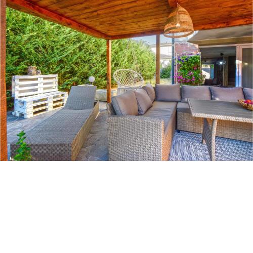 Amazing apartment in Venturina Terme with WiFi and 2 Bedrooms
