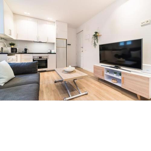 Amazing Apartment! quiet and bright, Madrid.