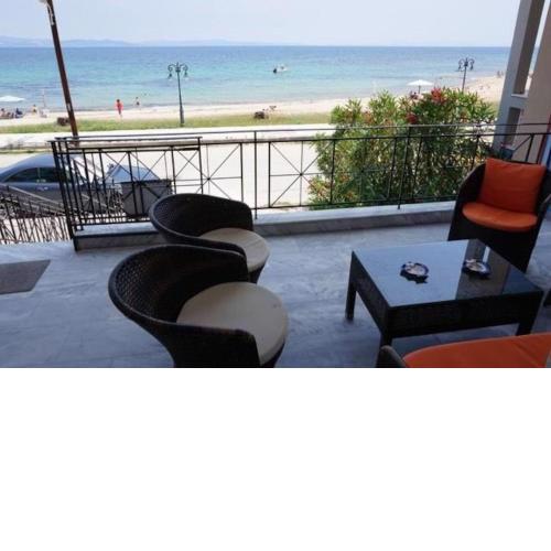 Amazing Beach House ,100sqm, In front of the Sea!