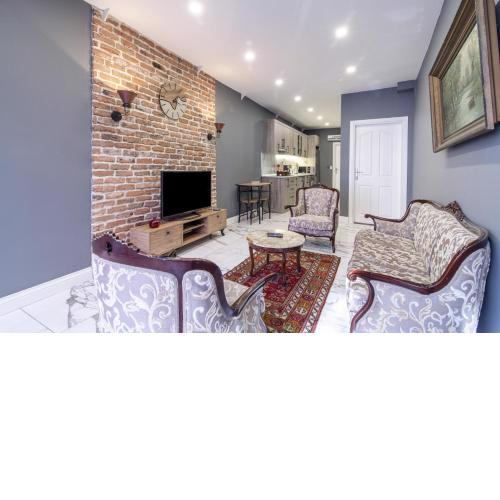Amazing Flat near Kennedy Avenue in Fatih