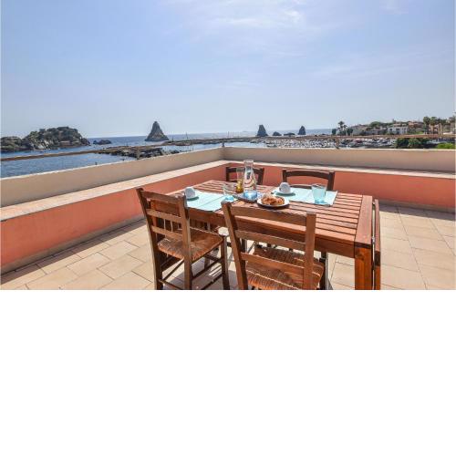 Amazing home in Acicastello with WiFi and 2 Bedrooms