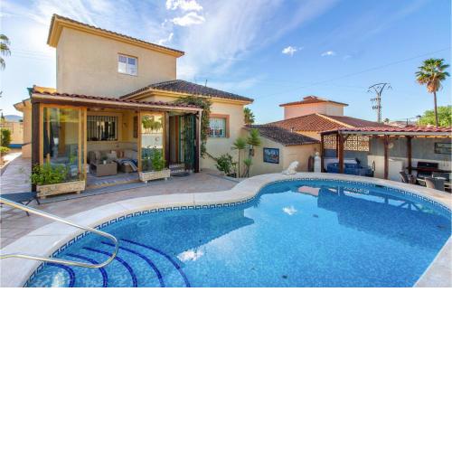 Amazing home in Alfaz del Pi with WiFi, Private swimming pool and Swimming pool