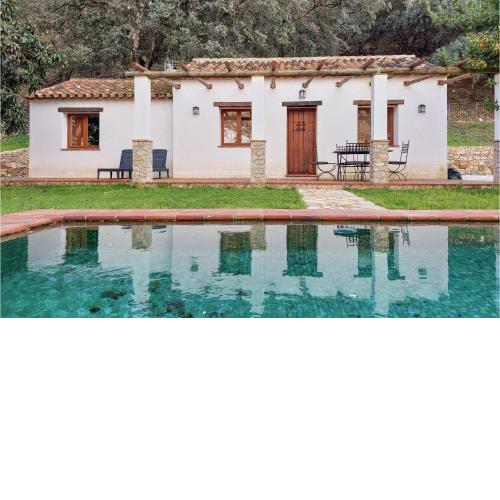 Amazing Home In Algatocin With Wifi, Swimming Pool And 3 Bedrooms