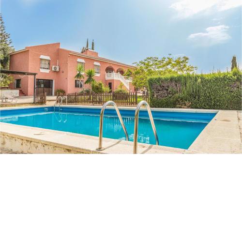 Amazing Home In Alhaurin De La Torre With 3 Bedrooms, Wifi And Private Swimming Pool