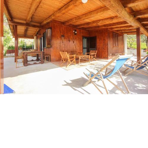 Amazing home in Ascea Marina with 2 Bedrooms
