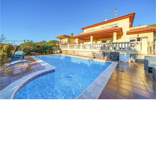 Amazing Home In Barcelona With Outdoor Swimming Pool, Swimming Pool And 4 Bedrooms