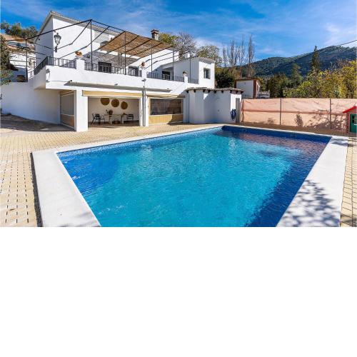 Amazing home in Bedmar with Outdoor swimming pool, WiFi and 3 Bedrooms