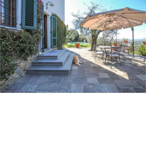 Amazing home in Borgo Buggiano with Outdoor swimming pool, WiFi and 3 Bedrooms