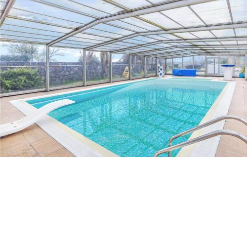Amazing home in Calatabiano with Outdoor swimming pool, Sauna and 5 Bedrooms