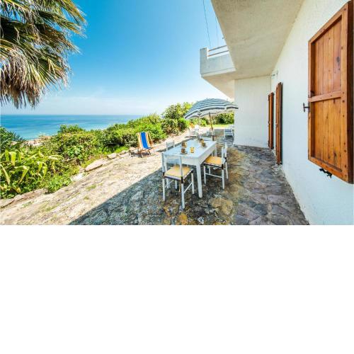 Amazing home in Castelsardo with 2 Bedrooms