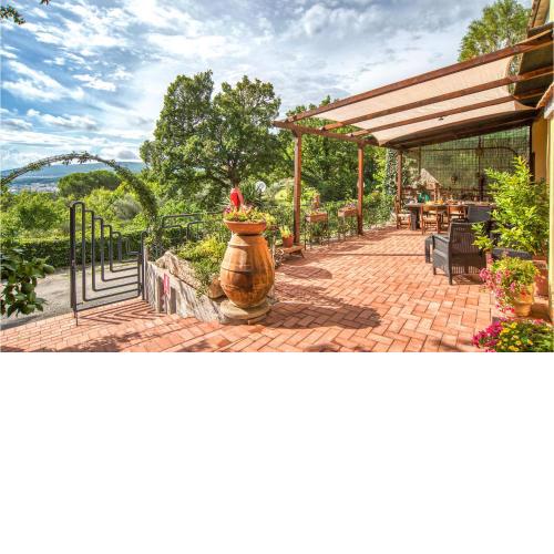 Amazing home in Chianciano Terme with WiFi and 2 Bedrooms