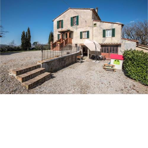 Amazing home in Chiusdino with 3 Bedrooms