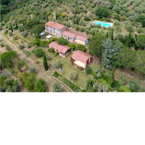 Amazing home in Cortona with WiFi, Private swimming pool and Outdoor swimming pool