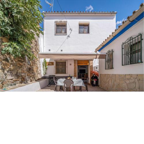 Amazing home in Jubrique with WiFi and 3 Bedrooms