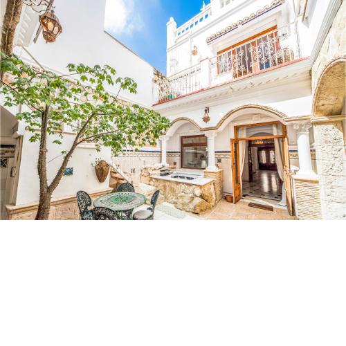 Amazing home in La Font den Carrs with 3 Bedrooms, Jacuzzi and WiFi