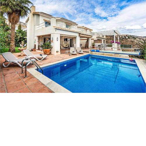 Amazing Home In La Herradura With Outdoor Swimming Pool, Heated Swimming Pool And Swimming Pool