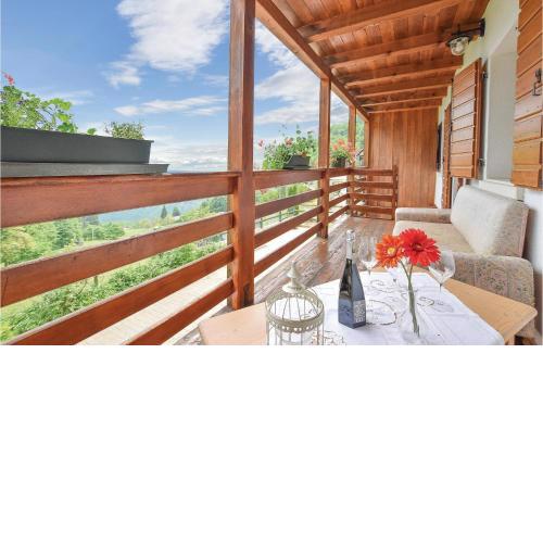 Amazing home in Lamon w/ 2 Bedrooms